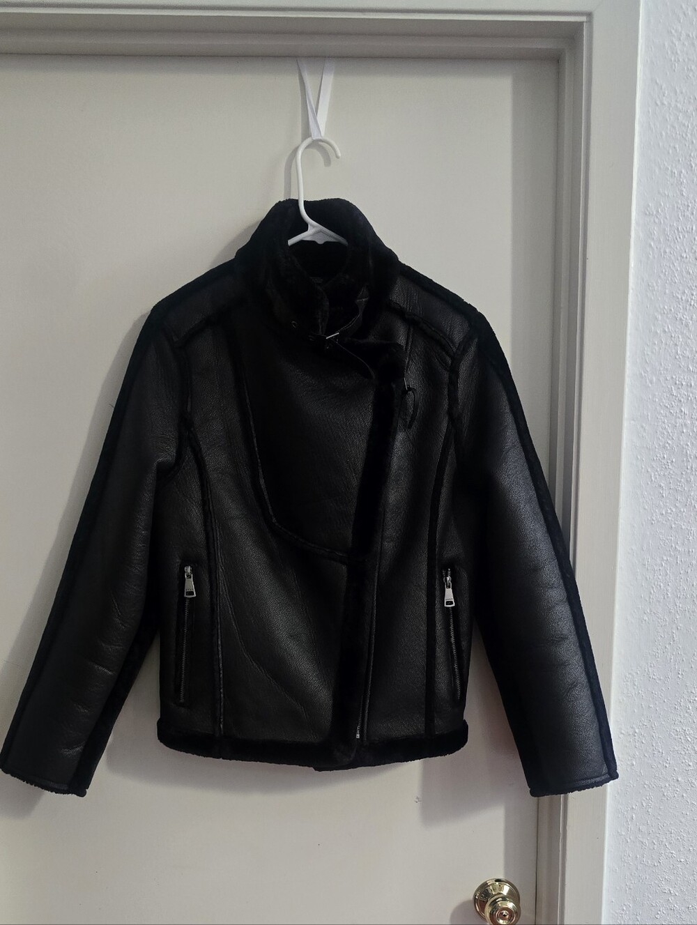 DKNY Black Faux Shearling Moto Jacket Womens Small Asymmetric Zip Biker Coat